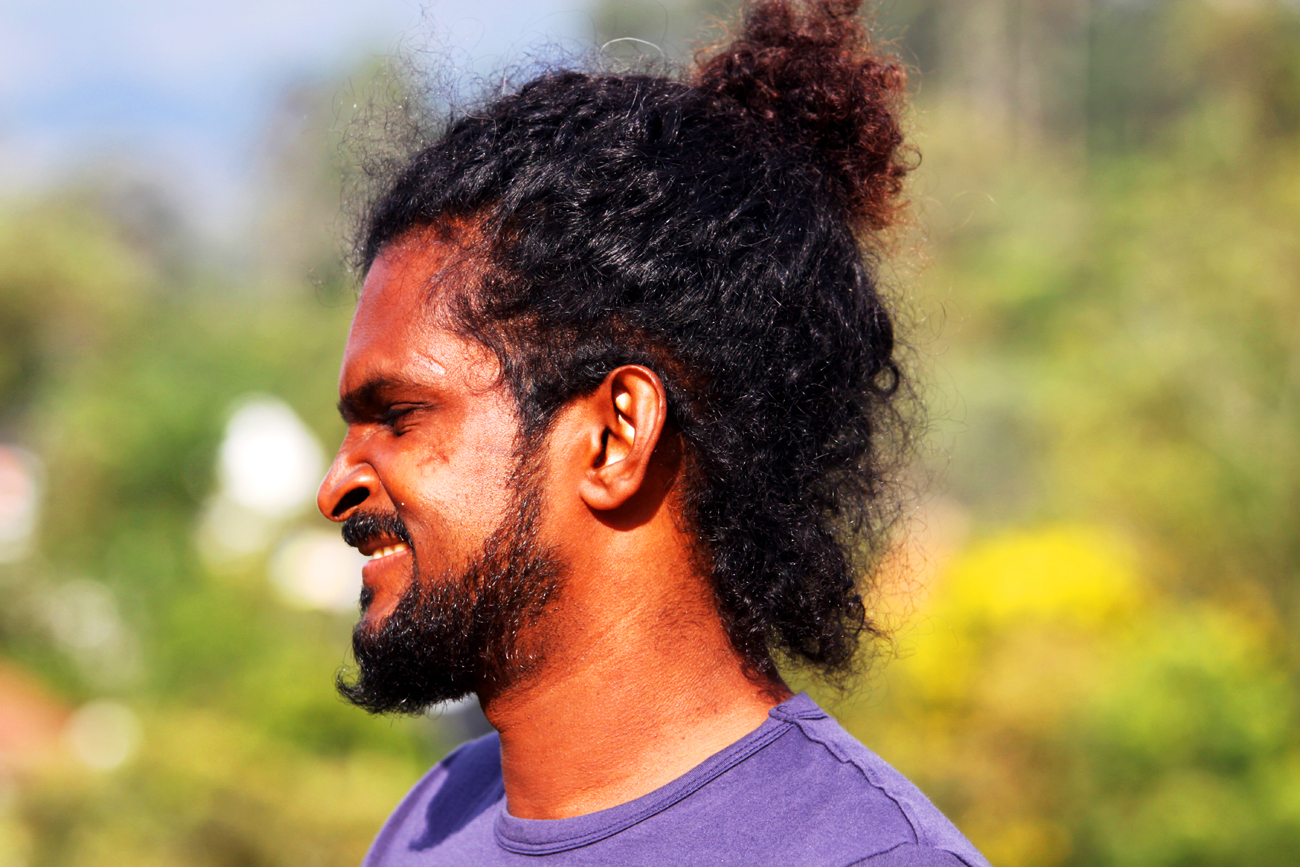 Portret zrobiony w Hikkaduwie podczas podróży na Sri Lanke. Autorstwa Ani Wilanowskiej