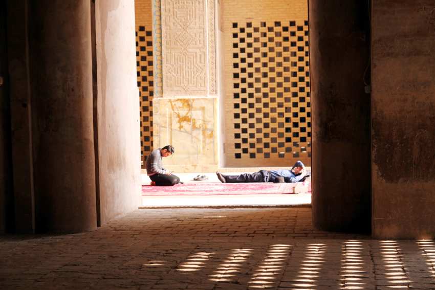 Fotografia meczetu zrobiona podczas podróży do Iranu. Autorstwa Ani Wilanowskiej.