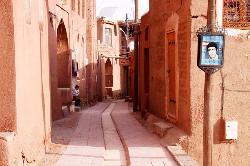 Fotografia miasta Jazd zrobiona podczas podróży do Iranu. Autorstwa Ani Wilanowskiej.