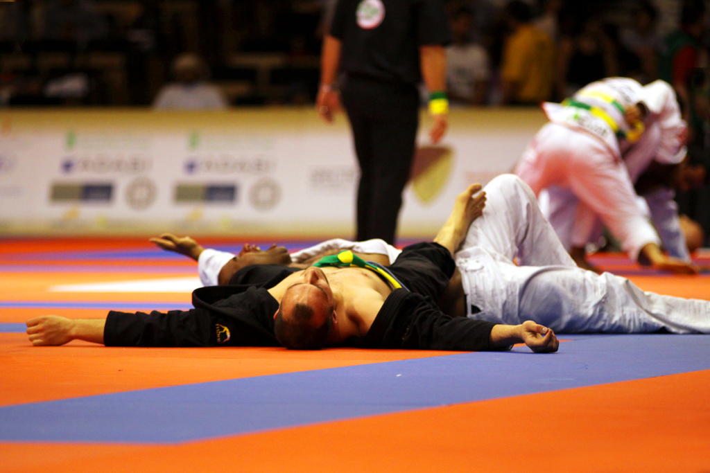 Fotografia po walce zrobiona w Abu Dhabi podczas zawodów bjj World Professional Jiu-Jitsu Championship, autorstwa Ani Wilanowskiej.
