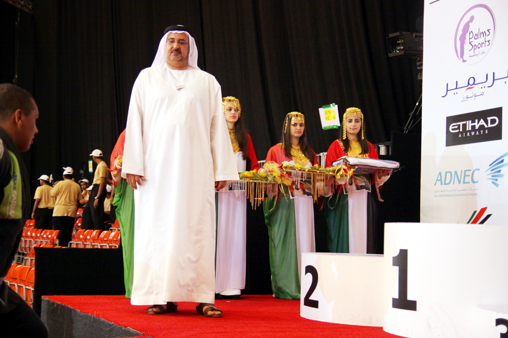 Fotografia rozdania medali zrobiona w Abu Dhabi podczas zawodów bjj World Professional Jiu-Jitsu Championship, autorstwa Ani Wilanowskiej.