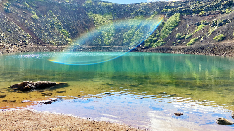 Fotografia jeziora wulkanicznego Kerið, zrobiona podczas podróży na IsLandię. Autorstwa Ani Wilanowskiej 