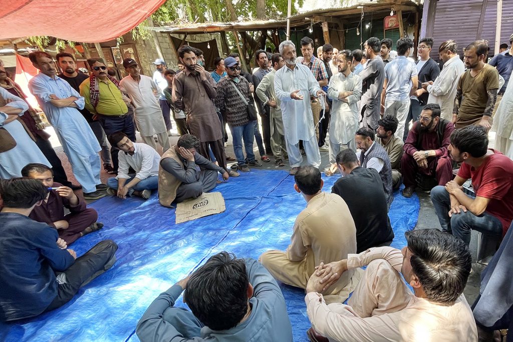 Zdjęcie lokalnego protestu zrobione w regionie Gilgit-Baltistan w Pakistanie autorstwa Anny Wilanowskiej