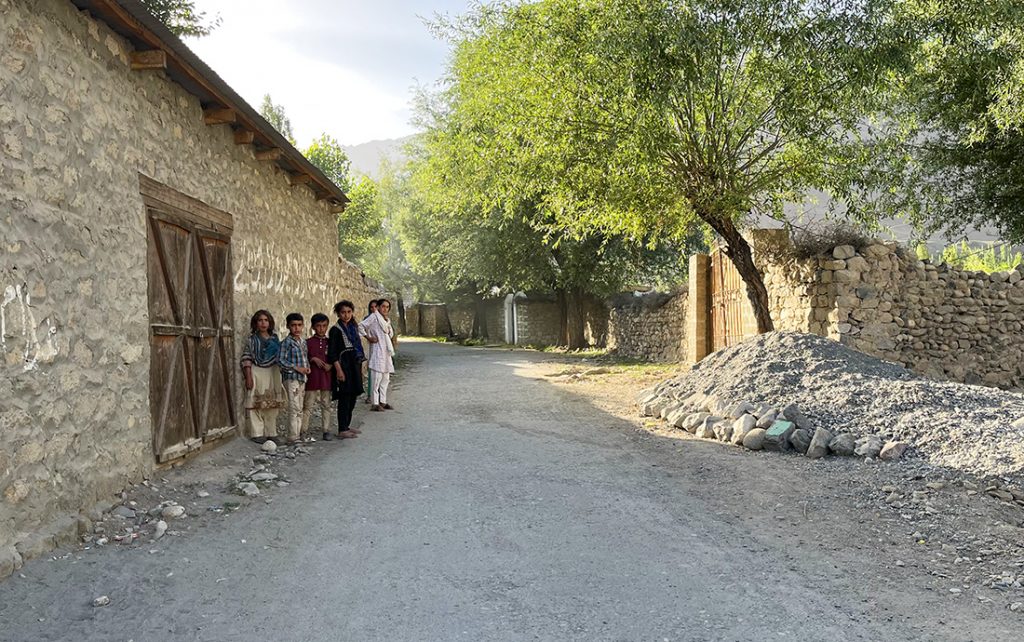 Zdjęcie dzieci zrobione w regionie Gilgit-Baltistan w Pakistanie autorstwa Anny Wilanowskiej