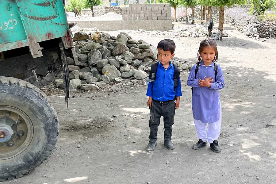 Zdjęcie dzieci zrobione w regionie Gilgit-Baltistan w Pakistanie autorstwa Anny Wilanowskiej