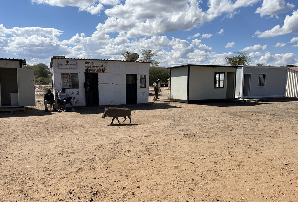 Fotografia przejścia granicznego z Zimbabwe w Botswanie, autorstwa Ani Wilanowskiej